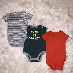 Set of 3 onesies